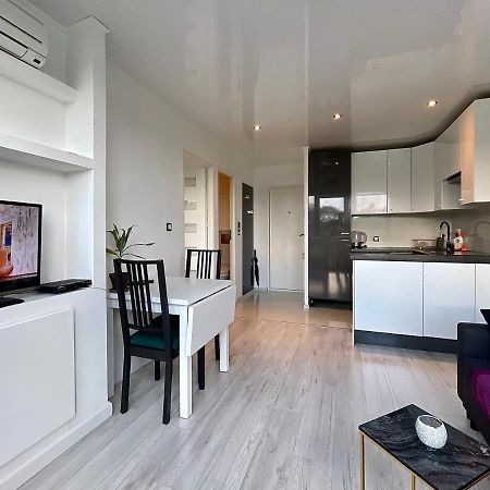 Sasi - Cozy Apartment For 6 People In Centre Βαρσοβία Εξωτερικό φωτογραφία