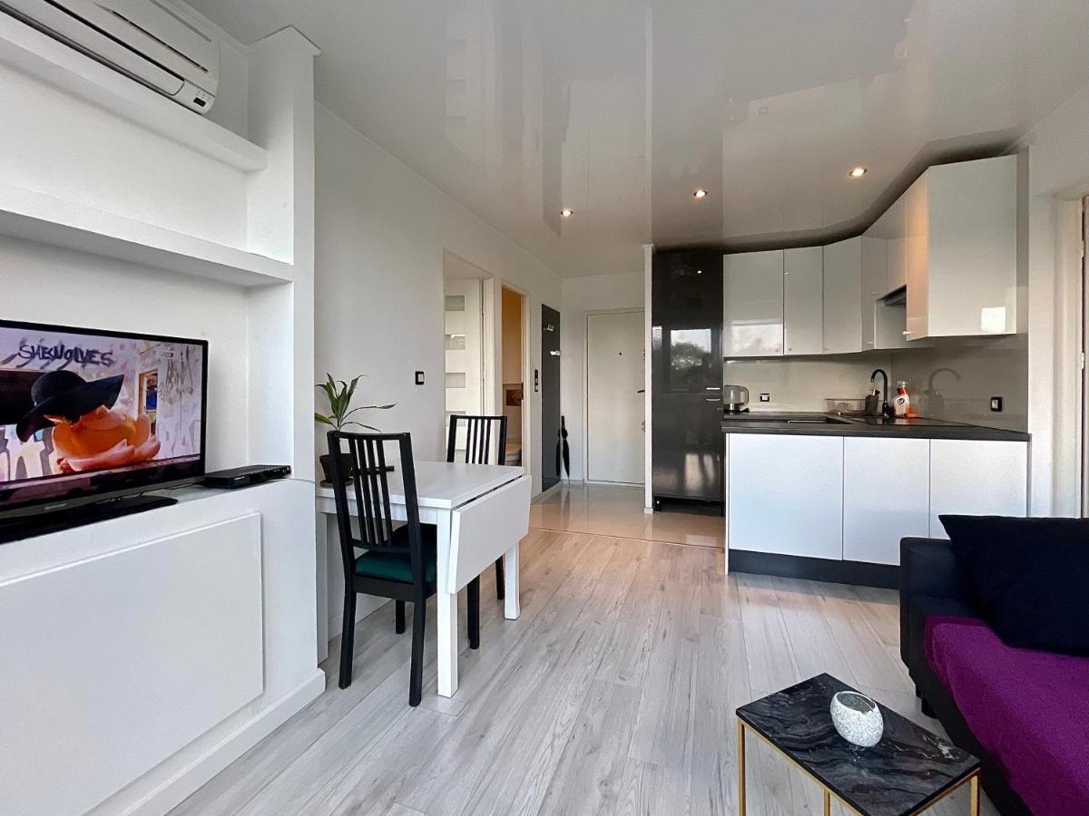 Sasi - Cozy Apartment For 6 People In Centre Βαρσοβία Εξωτερικό φωτογραφία