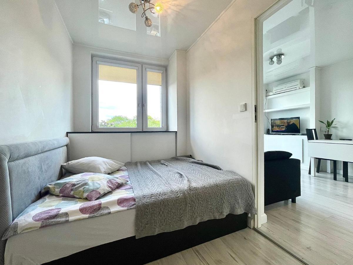 Sasi - Cozy Apartment For 6 People In Centre Βαρσοβία Εξωτερικό φωτογραφία